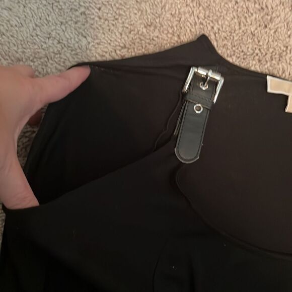 Michael Kors cold shoulder top - Picture 3 of 3